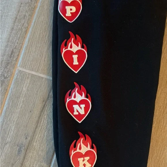 NWOT PINK Victoria's Secret Womens Black Joggers with Red Flame Hearts - Picture 2 of 4